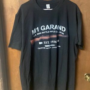 Men’s black T-shirt size 2xl nwot